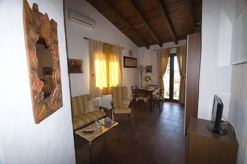 Villetta Bouganvillea SantʼAnna Arresi Exterior foto